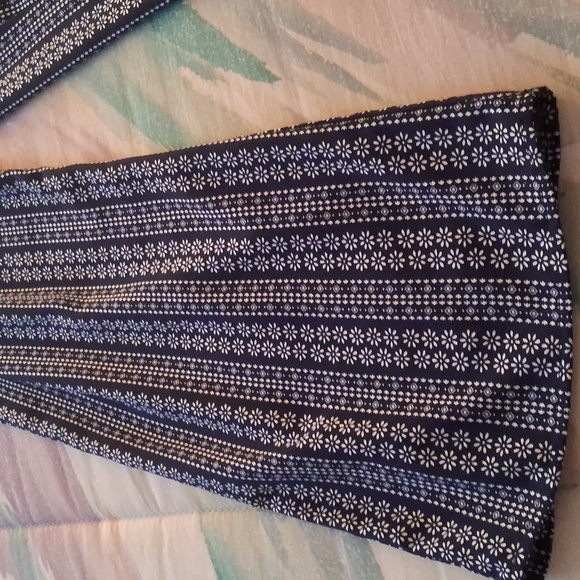 NWOT,NavyBlue&White,Floral with White,Lace,Off Shoulder, Attached Top,Jumpsuit - Picture 4 of 9